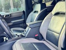 Ford Bronko