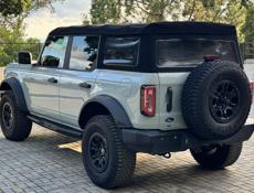 Ford Bronko