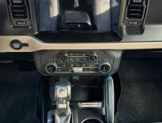 Ford Bronko