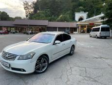 Nissan fuga