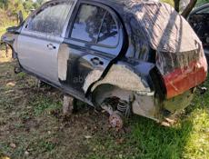 Запчасти на марч нессан