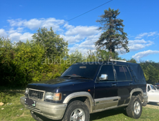 Isuzu Trooper