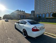 Nissan fuga