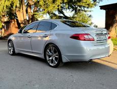 Nissan fuga