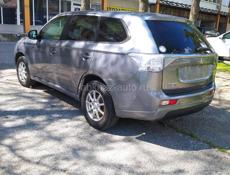 Mitsubishi Outlander XL
