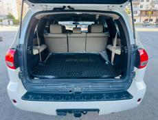 Toyota Sequoia
