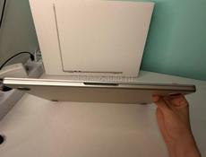 Macbook air, М2, 2022, экран 13’ , память 512 GB, цвет Starlight.