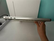 Macbook air, М2, 2022, экран 13’ , память 512 GB, цвет Starlight.