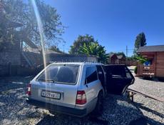 Mercedes-Benz 124