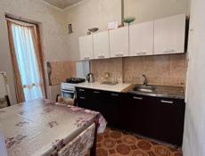 Продается трех комнатная квартира с лоджией, на Новом Районе