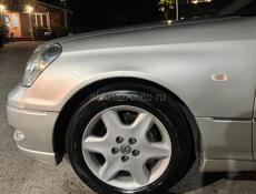 Lexus LS