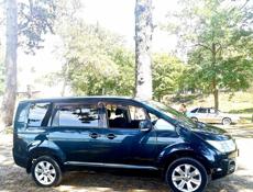 Mitsubishi L 400