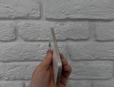 iPhone 13 128Gb без ремонтов 
