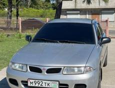 Mitsubishi Carisma