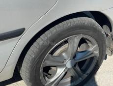 Mitsubishi Carisma