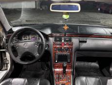 Срочно продаю w210 3.2