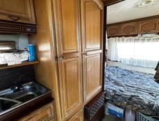 Двухкомнатный автором с кухней и санузлом