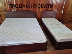 Продам кровати с матрасами,односпальные,двухспальные