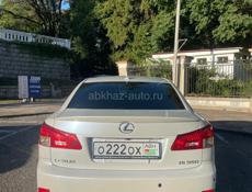 Lexus IS