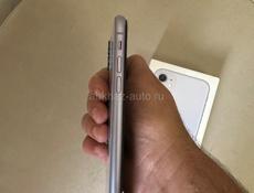 Продаю iPhone 11 на 128 ГБ