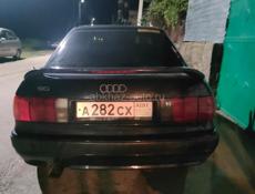 Audi 80