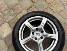 Продается диски с шинами R 18