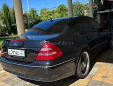 Mercedes-Benz E-Класс