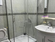 Сдается 2х комнатная квартира в центре на длительный рок