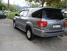 Toyota Sequoia