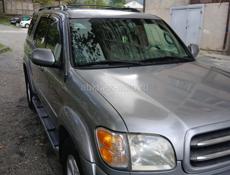 Toyota Sequoia