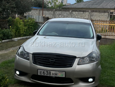 Nissan fuga