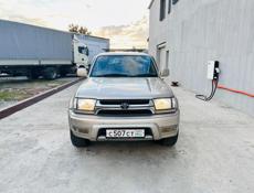 Toyota Hilux Surf