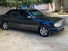 Mercedes-Benz 124