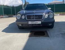 Mercedes-Benz E-Класс