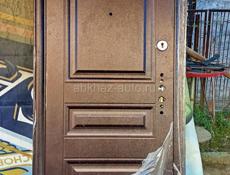 ВХОДНАЯ ДВЕРЬ НОВАЯ