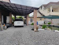 Новый дом 2 эт. в центре