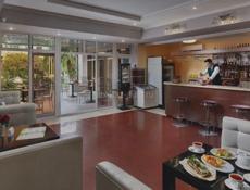 В гостиницу Интер-Сухум требуется бармен!