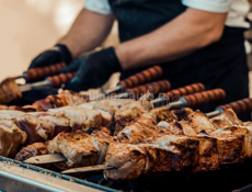 Шашлычник! На постоянную работу!