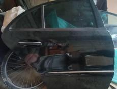 Двери мерседес 211 правые перед зад