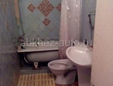 Сдам двушку в центре Сухума 