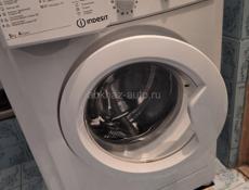 Стиральная машинка Indesit 5 кг