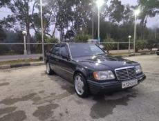 Mercedes-Benz 124