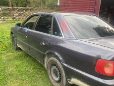 Audi 100