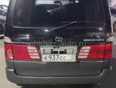 Toyota Grand Hiace