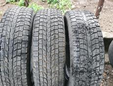 Шины 225 65 17   3 штуки 