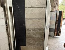 Большой ассортимент кафеля.