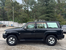 Nissan Safari