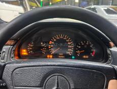Mercedes-Benz S-Класс