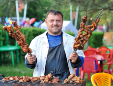 Шашлычник сменно