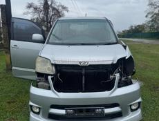 Тойота Ноан 2.0 и тд